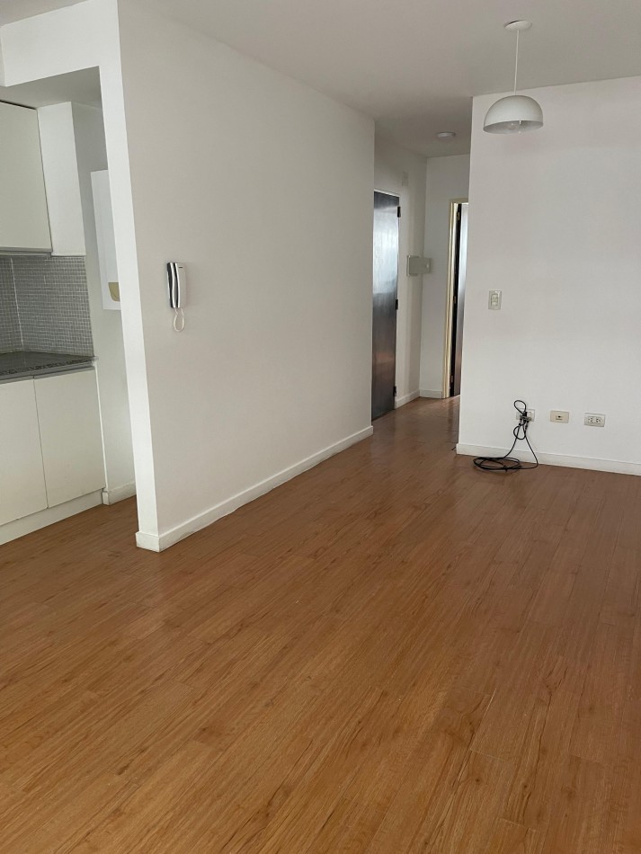 INTERESANTE DPTO DE UN DORMITORIO AL FRENTE 