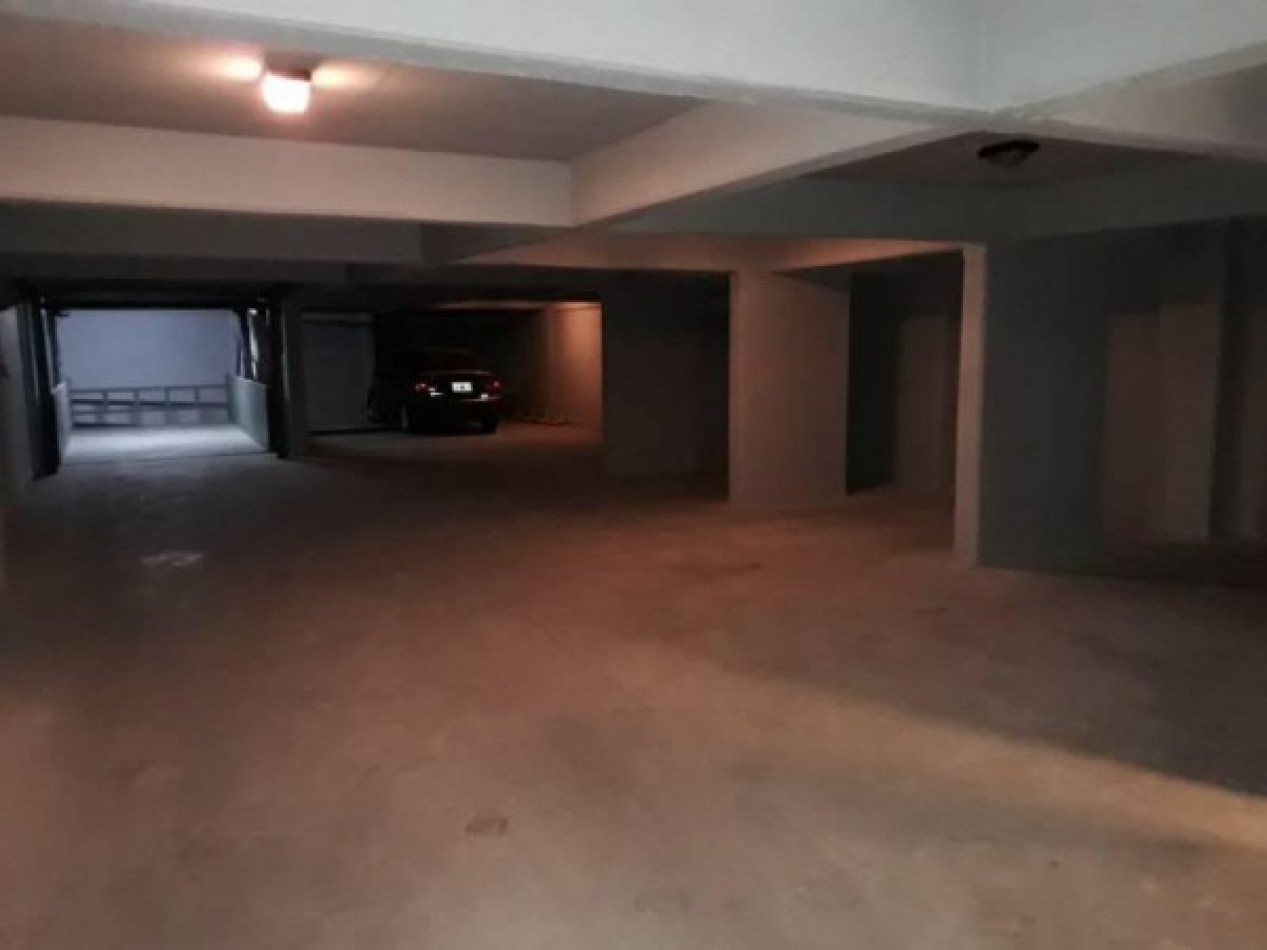 Cocheras en PB y Primer Piso