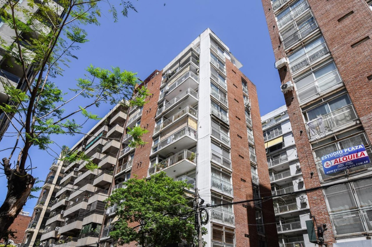 DEPARTAMENTO DOS DORMITORIOS CON COCHERA. INMEJORABLE ZONA 