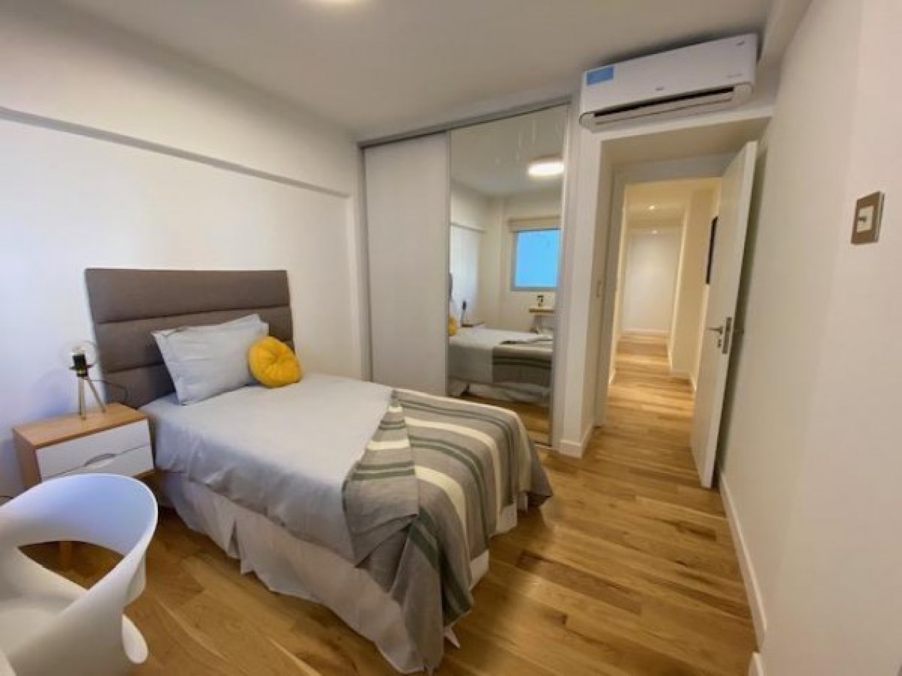 DEPARTAMENTO DE TRES DORMITORIOS CON FRANCA VISTA AL RIO. BARRIO MARTIN