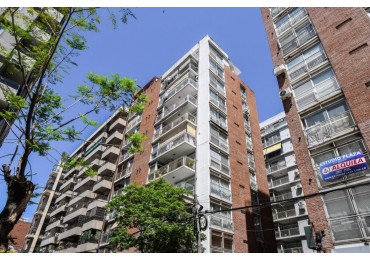 DEPARTAMENTO DOS DORMITORIOS CON COCHERA. INMEJORABLE ZONA 